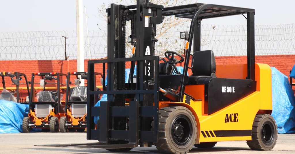 Montacargas industrial utilizado para carga pesada en almacenes